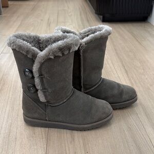 Cozy Gray Women's Boots